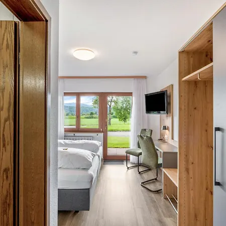 Erzbach Apartmán *